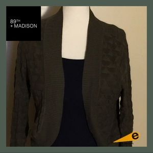 EUC 89TH & MADISON Olive Green Shrug Sz L